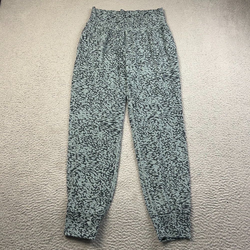 Athleta Salutation Jogger Women's M Green Black Animal Print High Rise Yoga Pant